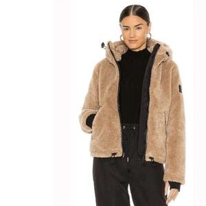 SAM. Women's Plush Tan Teddy Jacket